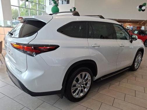 2025 Toyota Highlander Limited