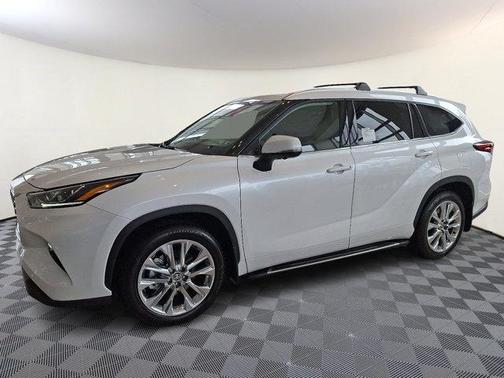 2025 Toyota Highlander Limited