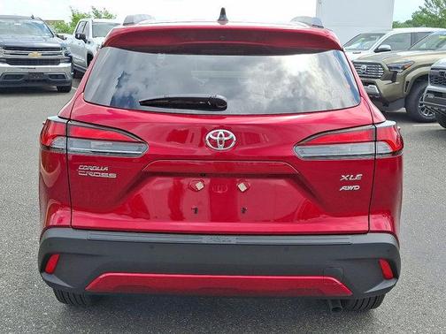 2025 Toyota Corolla Cross XLE
