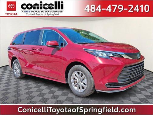 2024 Toyota Sienna LE
