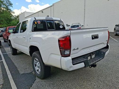 2022 Toyota Tacoma SR