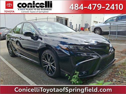2022 Toyota Camry SE