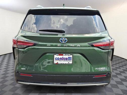 2023 Toyota Sienna Platinum 7 Passenger