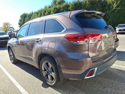 2017 Toyota Highlander Limited Platinum