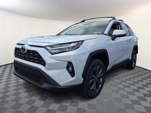 2025 Toyota RAV4 Hybrid XLE Premium