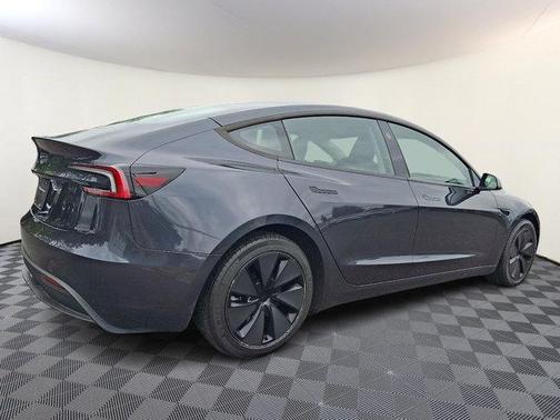 2025 Tesla Model 3 Long Range