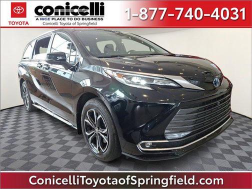 2025 Toyota Sienna Platinum 7 Passenger