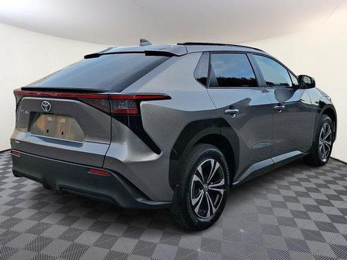2024 Toyota bZ4X XLE