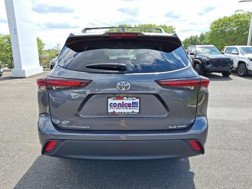 2025 Toyota Highlander XLE