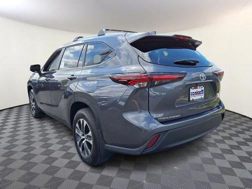 2025 Toyota Highlander XLE