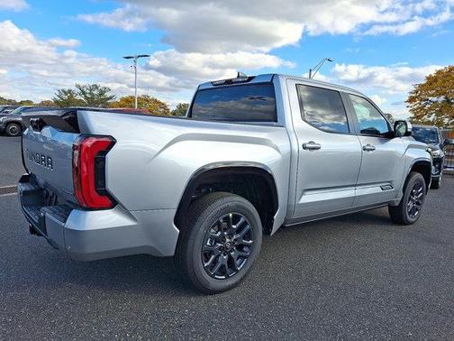 2026 Toyota Tundra Hybrid Platinum