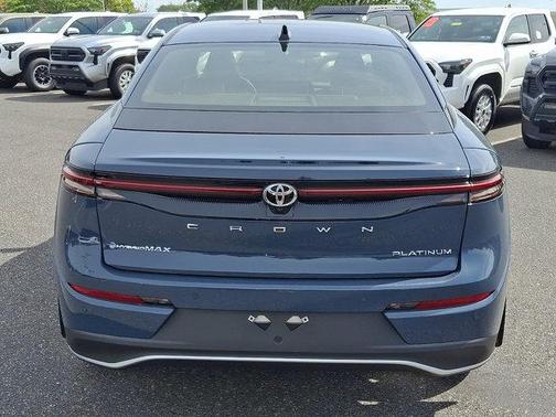 2026 Toyota Crown Platinum