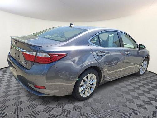 2014 Lexus ES 300h Base