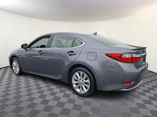 2014 Lexus ES 300h Base