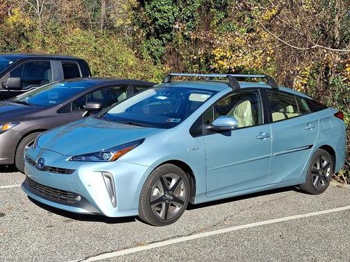 2022 Toyota Prius XLE