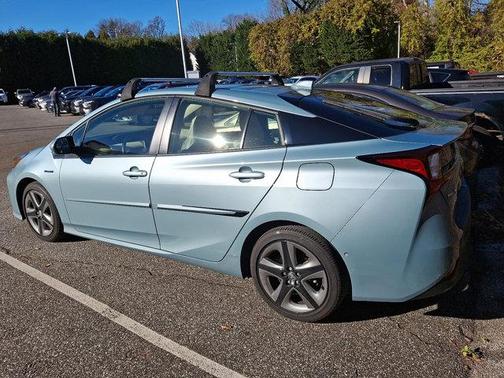 2022 Toyota Prius XLE