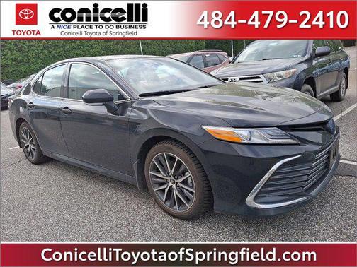 2022 Toyota Camry Hybrid XLE