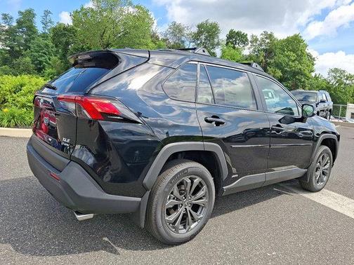 2025 Toyota RAV4 Hybrid XLE Premium