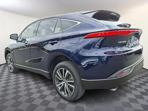 2022 Toyota Venza LE