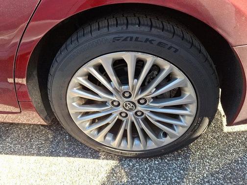 2020 Toyota Avalon Hybrid Limited