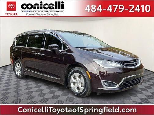 2018 Chrysler Pacifica Hybrid Touring L