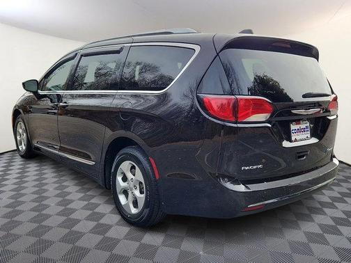 2018 Chrysler Pacifica Hybrid Touring L