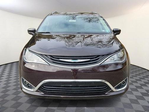 2018 Chrysler Pacifica Hybrid Touring L