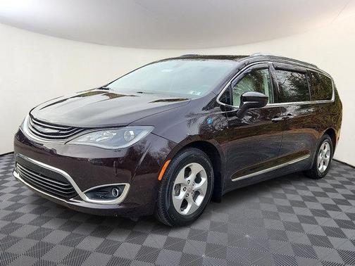 2018 Chrysler Pacifica Hybrid Touring L