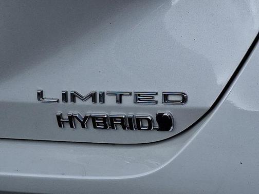 2022 Toyota Avalon Hybrid Limited