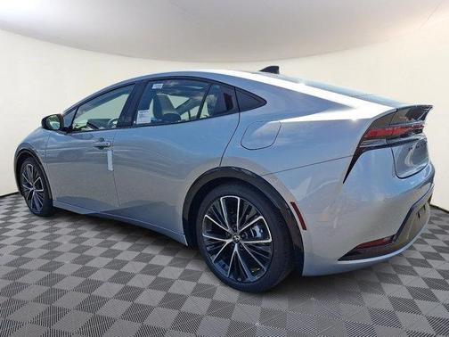 2025 Toyota Prius XLE