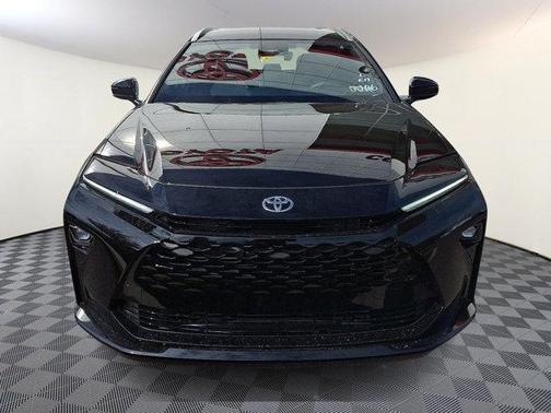 2025 Toyota Crown Signia Limited