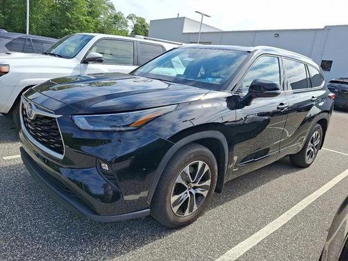 2021 Toyota Highlander Hybrid XLE