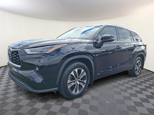 2021 Toyota Highlander Hybrid XLE