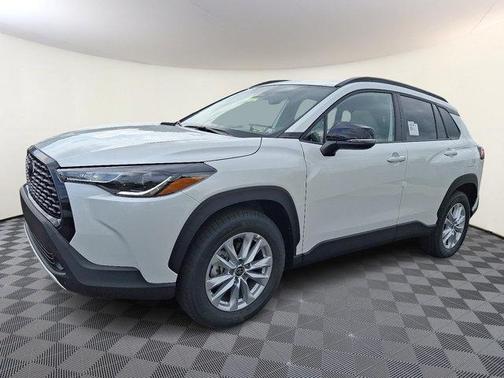 2025 Toyota Corolla Cross LE