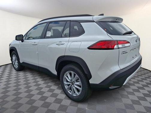 2025 Toyota Corolla Cross LE