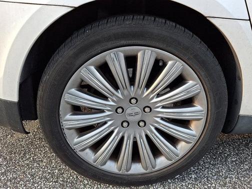 2014 Lincoln MKS Base