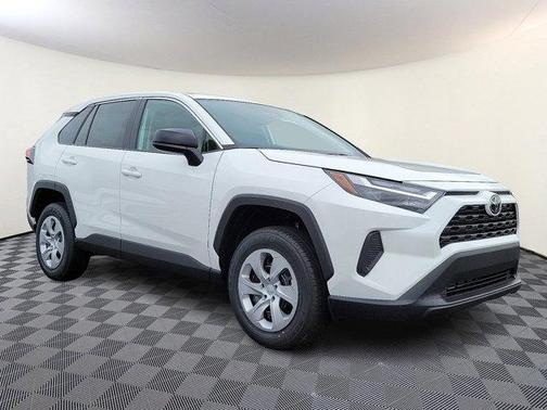 2025 Toyota RAV4 LE