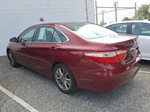 2016 Toyota Camry SE