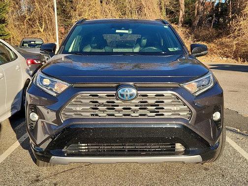 2019 Toyota RAV4 Hybrid SE