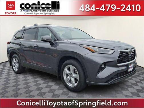 2022 Toyota Highlander LE