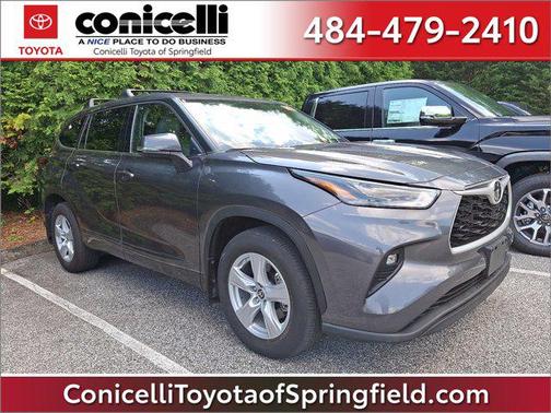 2022 Toyota Highlander LE