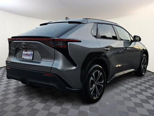 2025 Toyota bZ4X XLE