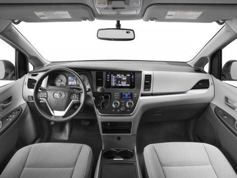 2017 Toyota Sienna LE