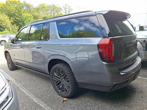 2021 GMC Yukon XL 4WD AT4
