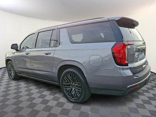 2021 GMC Yukon XL 4WD AT4