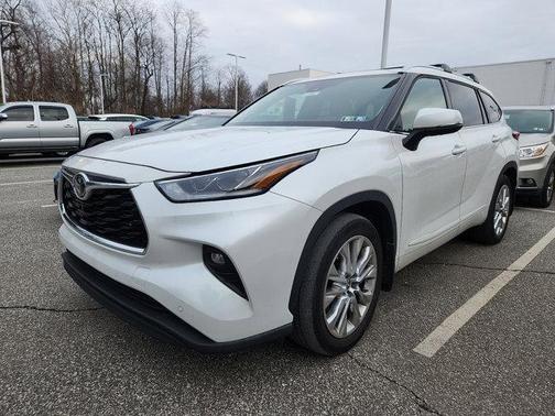2022 Toyota Highlander Limited