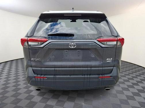 Magnetic Gray Met 2025 Toyota RAV4 XLE