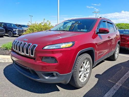 Deep Cherry Red Crystal Pearlcoat 2017 Jeep Cherokee Latitude