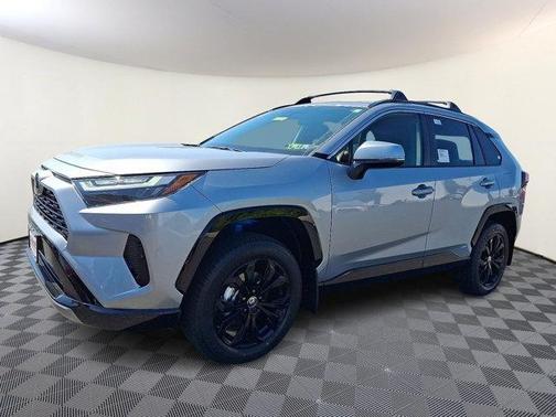 2025 Toyota RAV4 Hybrid SE