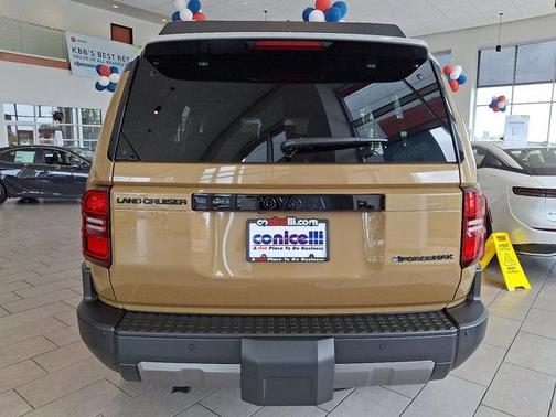 2025 Toyota Land Cruiser Base